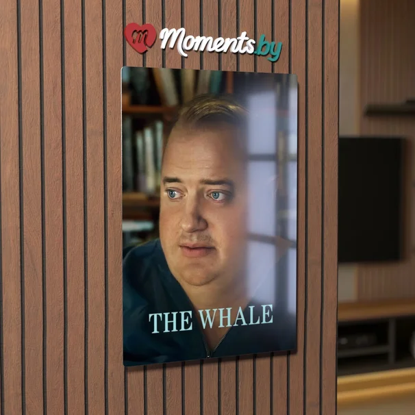 Крупный план лица Брендана Фрейзера в роли Чарли из фильма Кит с драматическим освещением — картина на металле в современном интерьере